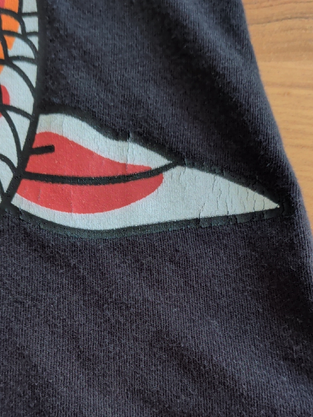 Tokidoki V-neck Tee - M - Picture 9 of 11